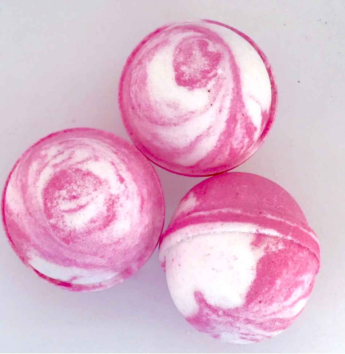 Botanical Black Raspberry & Vanilla Bath Bomb