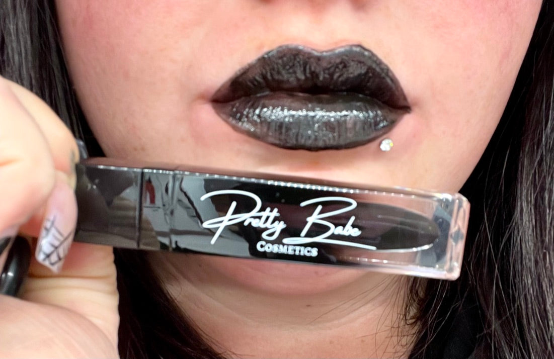 Botanical Black Diamond Matte Liquid Lip