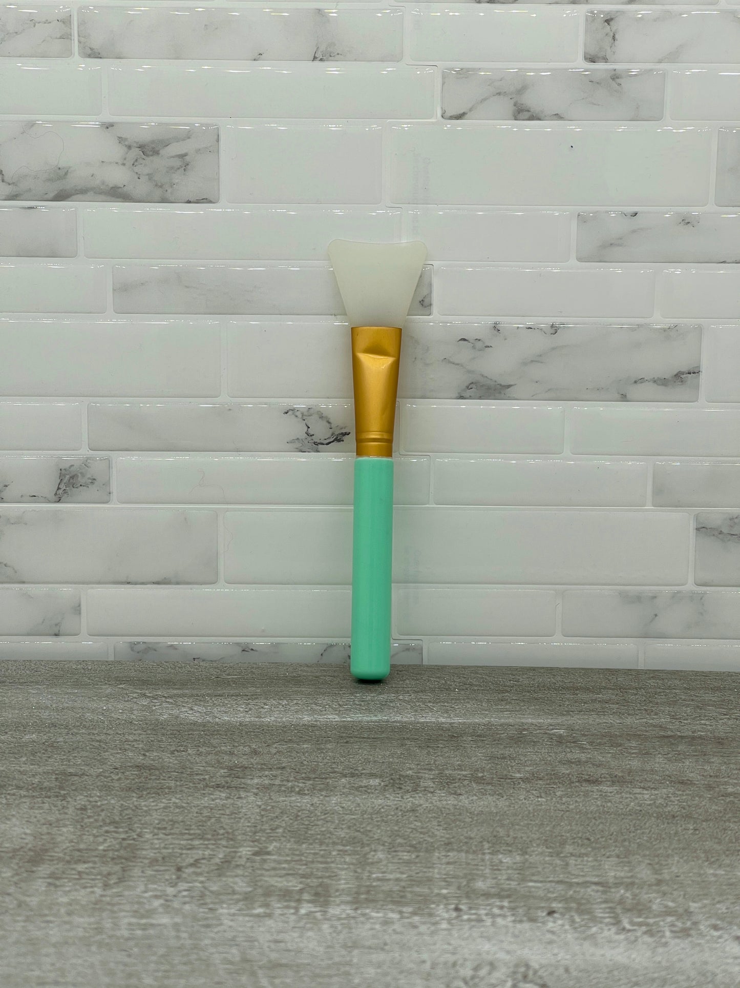 Prettybabe’s Silicone face applicator brush