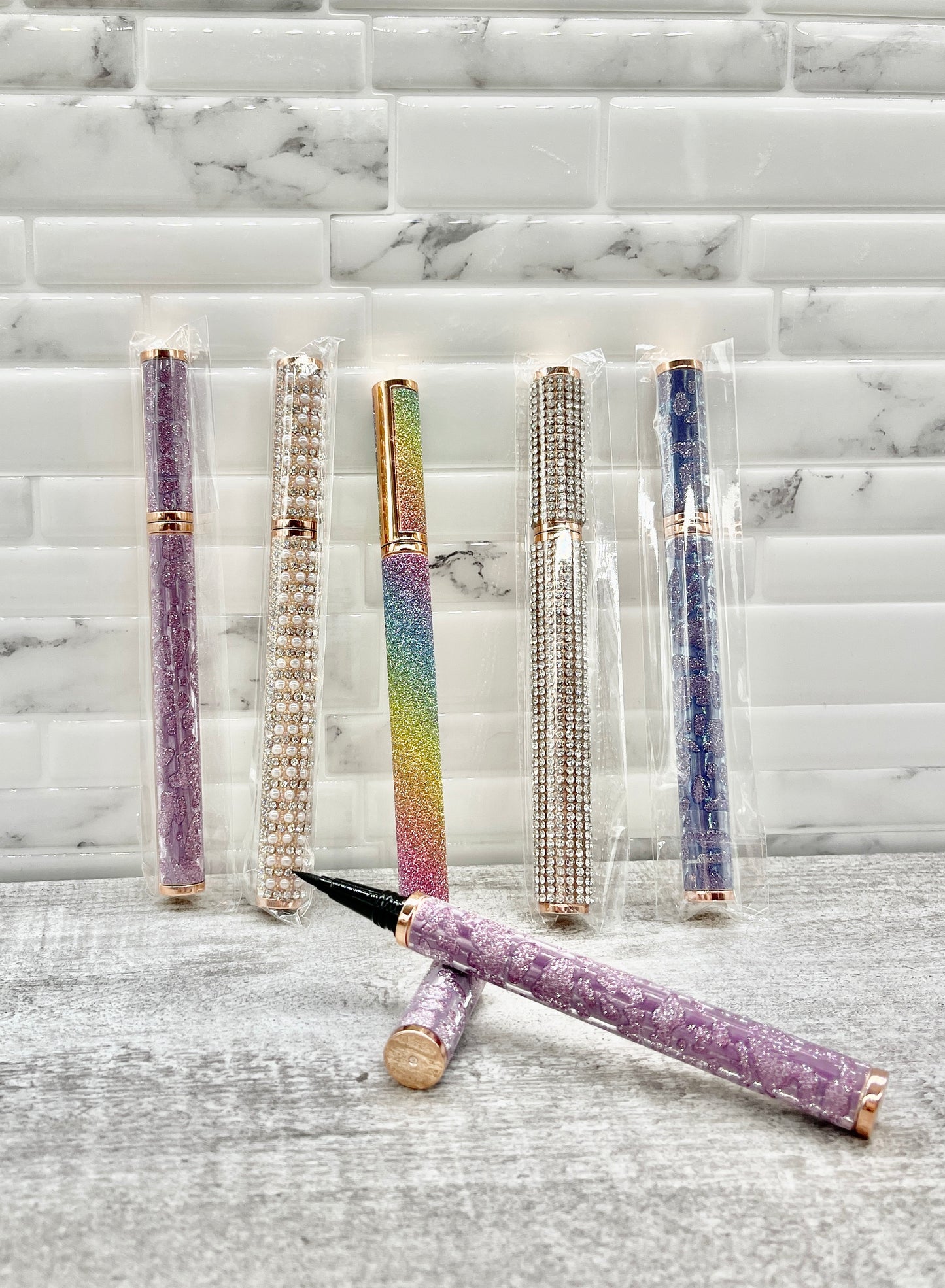 Black Eyeliner & Lash Glue ( ALL IN 1)