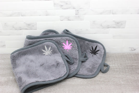 PrettyBabe's Microfibre Makeup Erase Towel