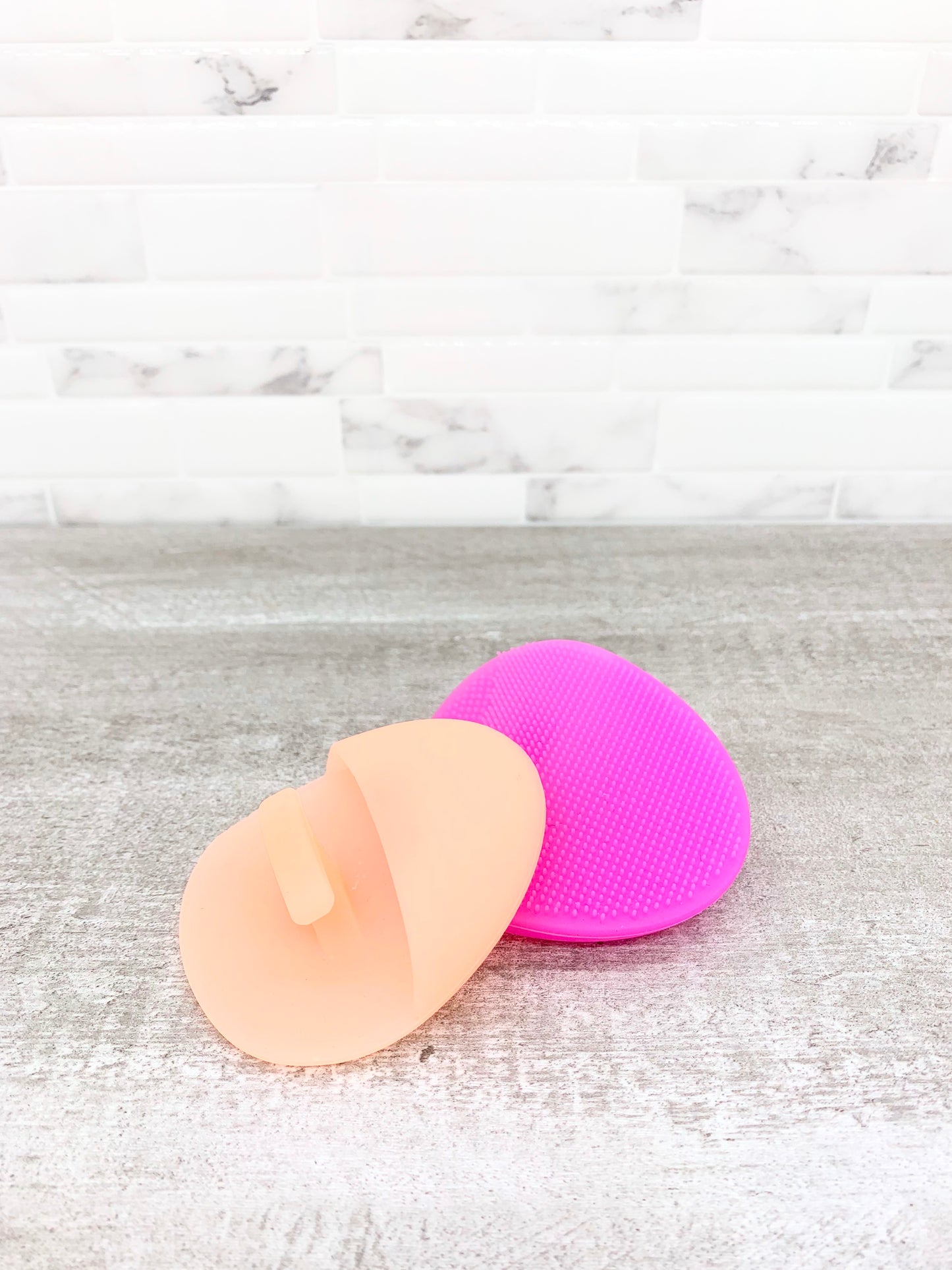 Prettybabe’s Super Soft Silicone Face Exfoliating/Massage Brush